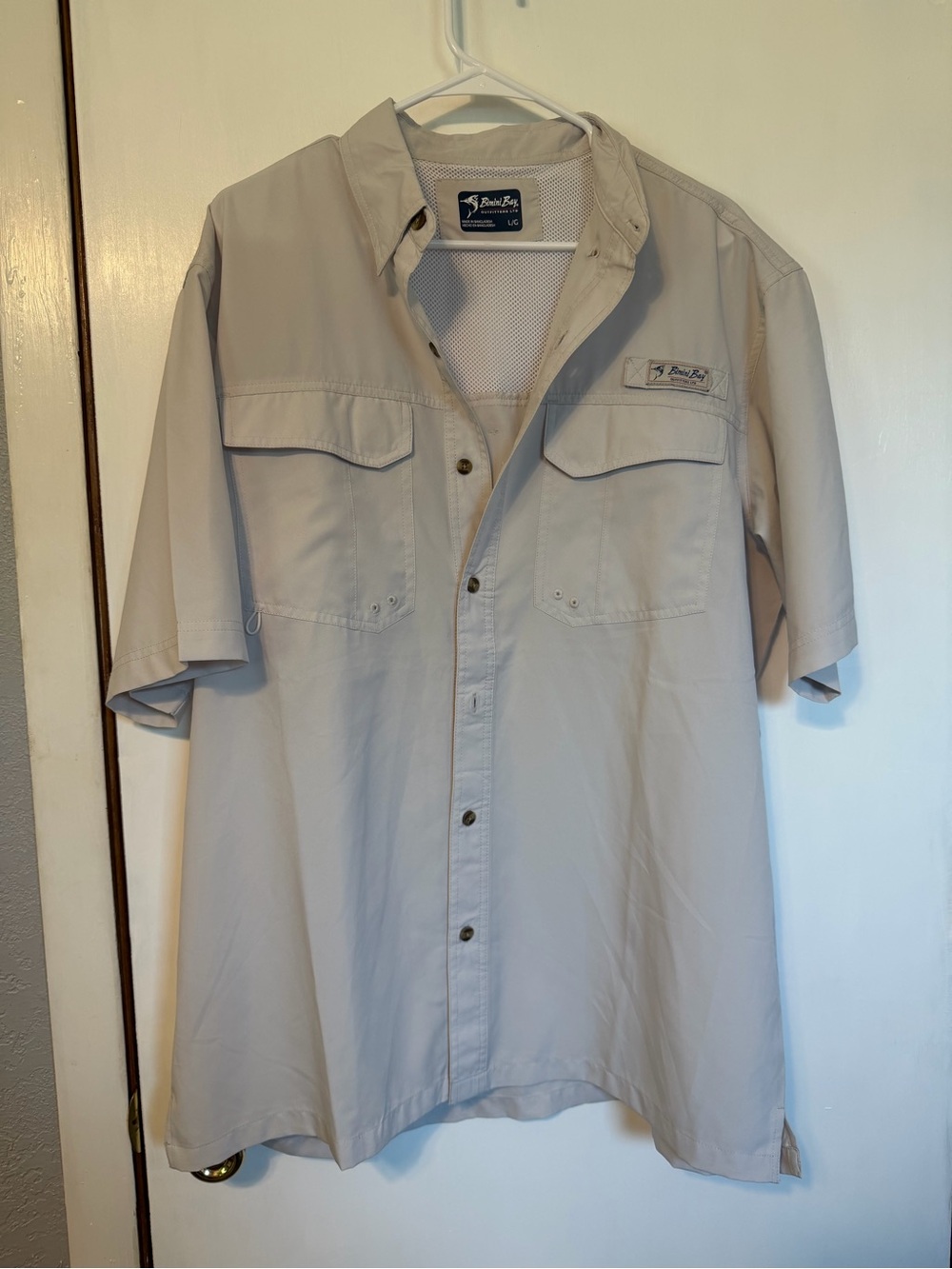 Boat & Bay Men's Short Sleeve Button-Down Shirt - Khaki